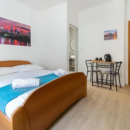 Bed & Breakfast Palac -Free Parking- Baška Voda Esterno foto