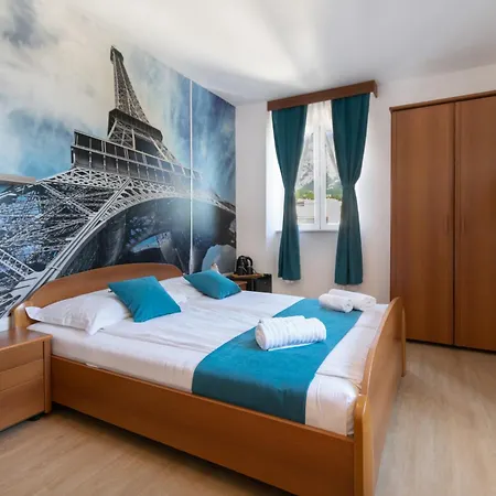 Bed & Breakfast Palac -Free Parking- Baška Voda Esterno foto