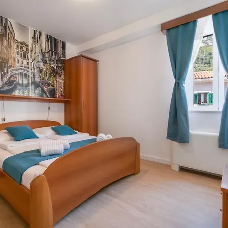 Bed & Breakfast Palac -Free Parking- Baška Voda Esterno foto