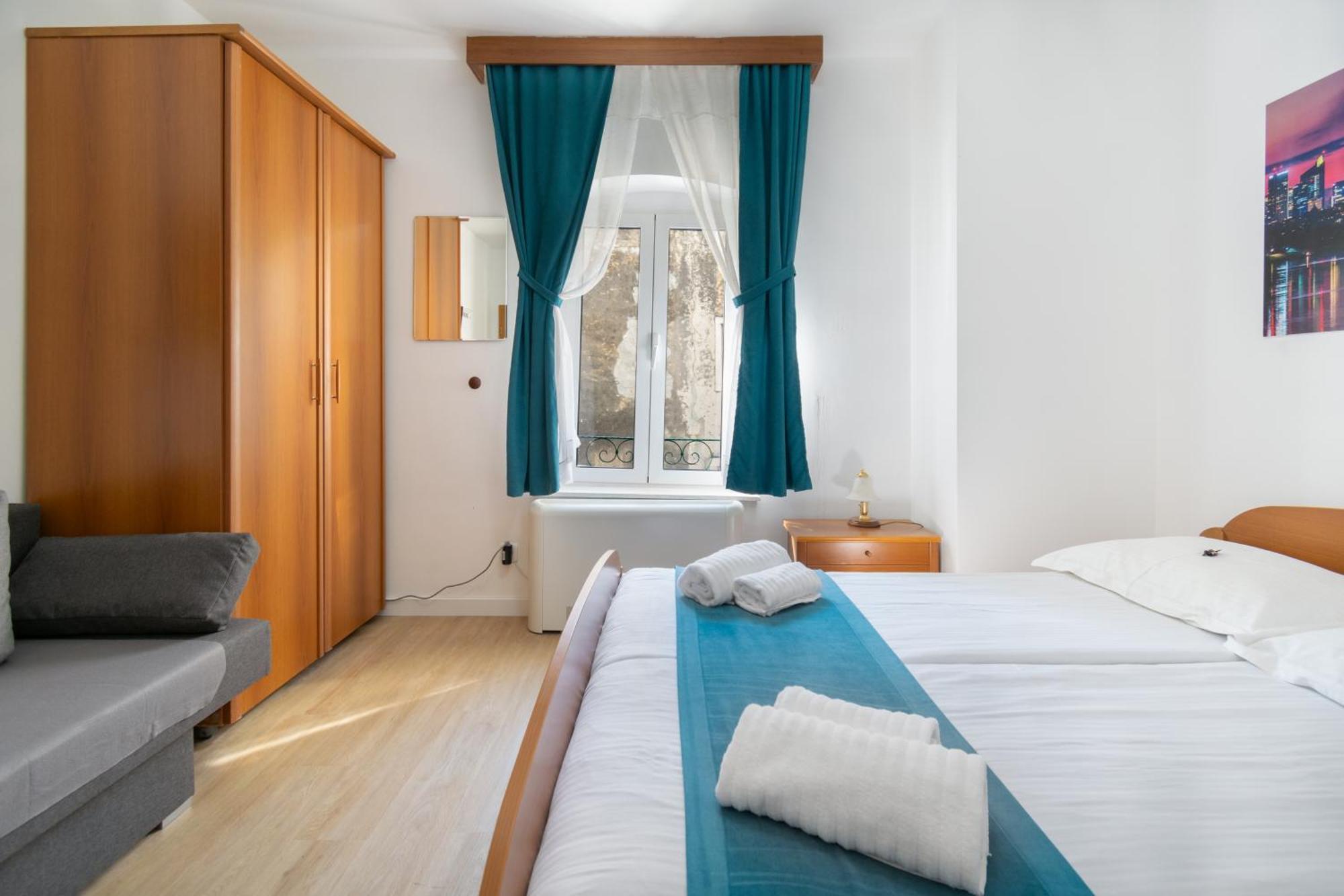 Palac -free Parking- Apartment Baska Voda